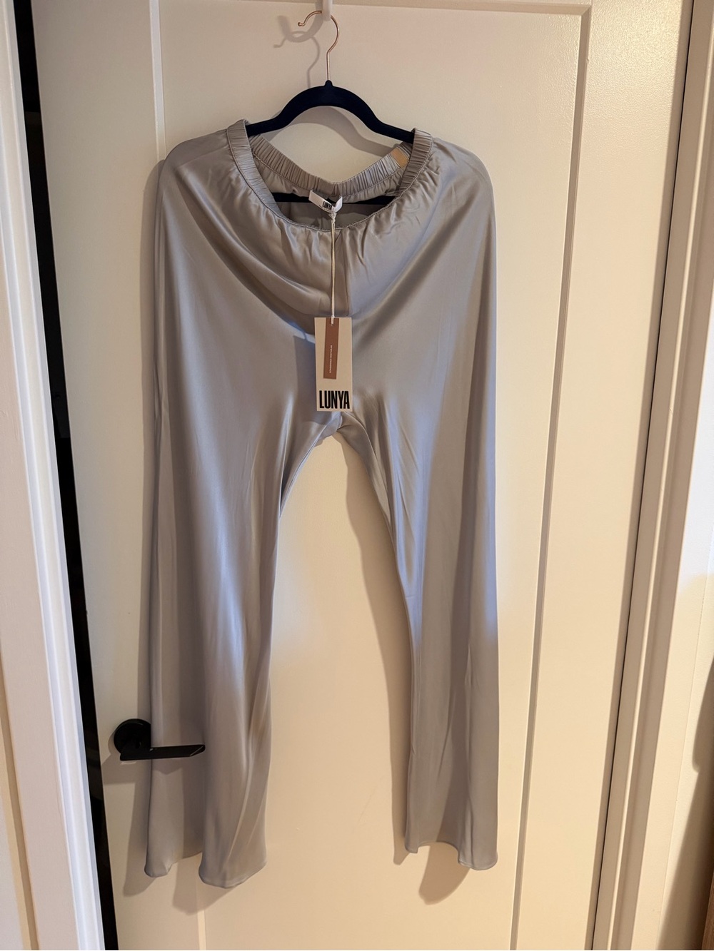 Lunya Washable Silk Bias Pant